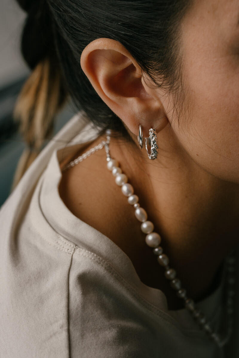 IX Crunchy Edge ørering - sølv